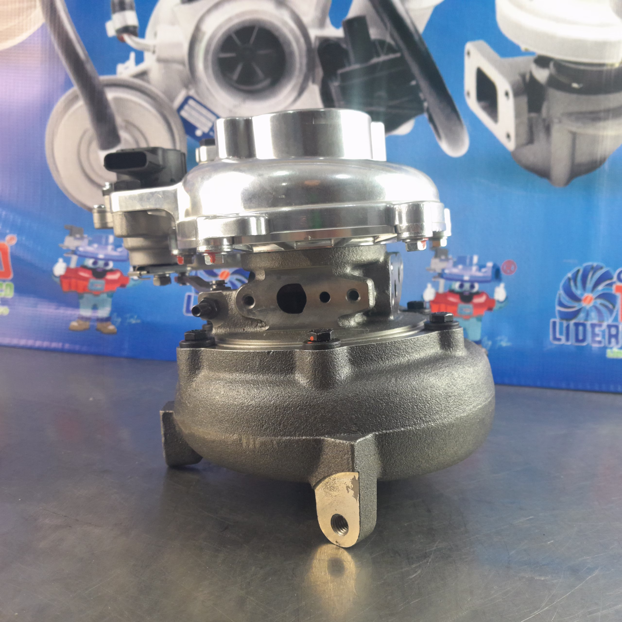 Turbo para Toyota Hilux 2.5L, Landcruiser D-4D/ CT16V/ TLM T024S - Imagen 2